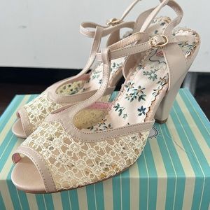 Unique Vintage - Bettie Page Style T-strap Peep Toe High Heels